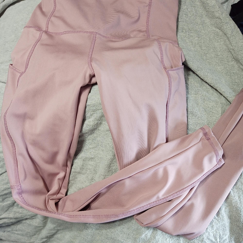 High rise blush leggings with pockets